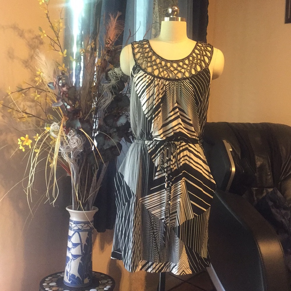 Bisou Bisou sleeveless casual dress size 8